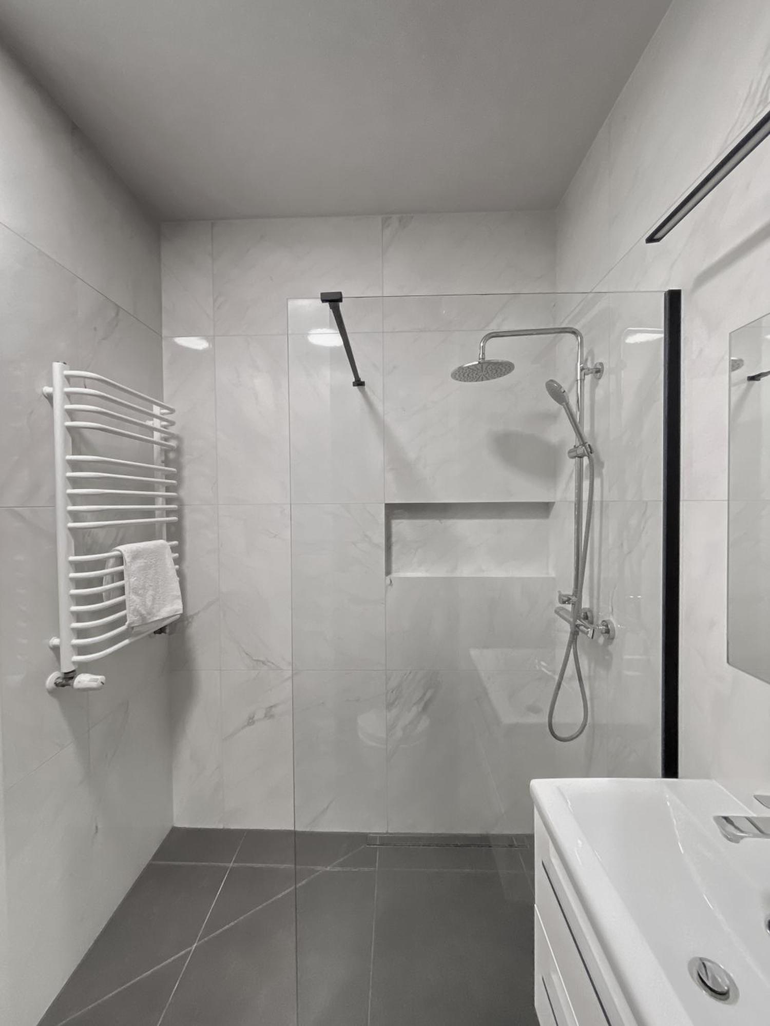Like Home Apartments Krakow Luaran gambar