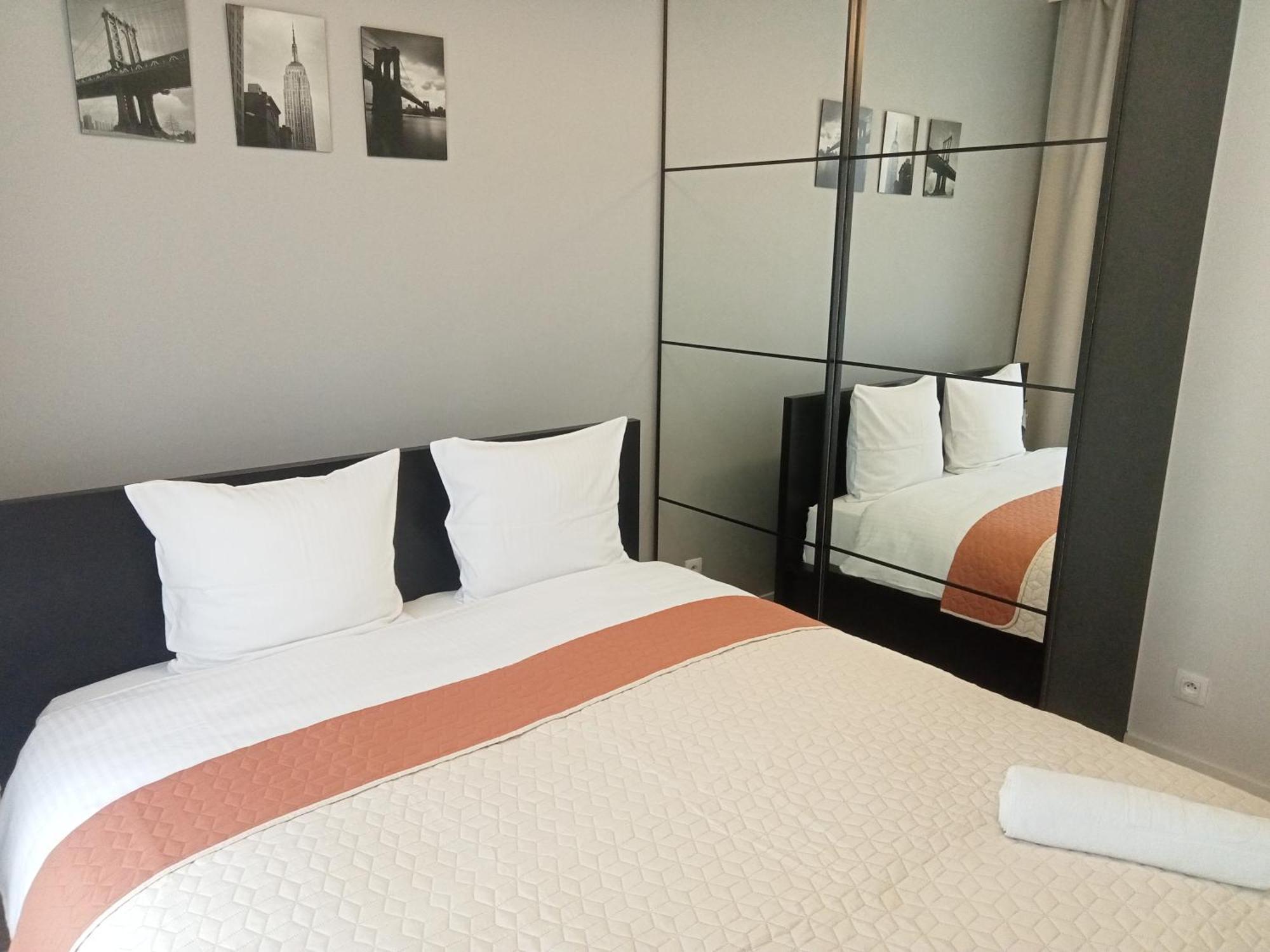 Like Home Apartments Krakow Luaran gambar